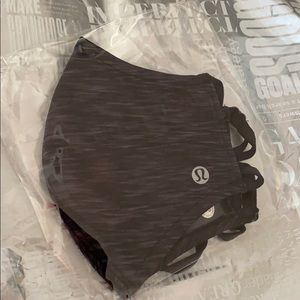 lululemon black detailed face mask